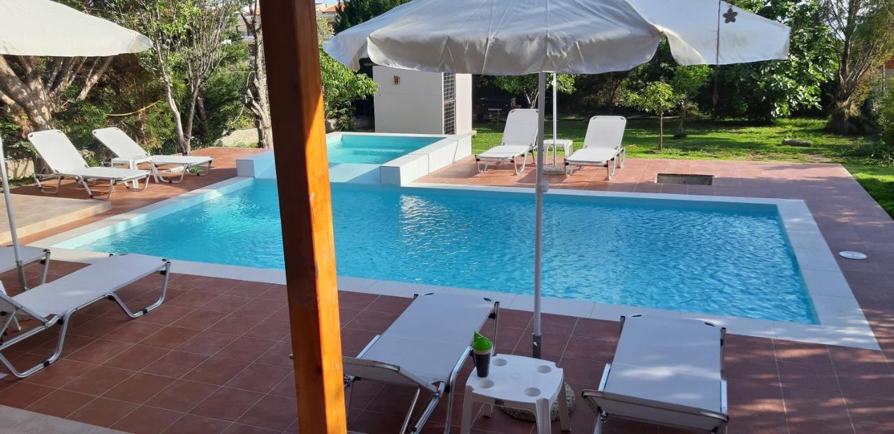 Maria Lemoni Swimming Pool Apartment Nea Skioni Exterior foto